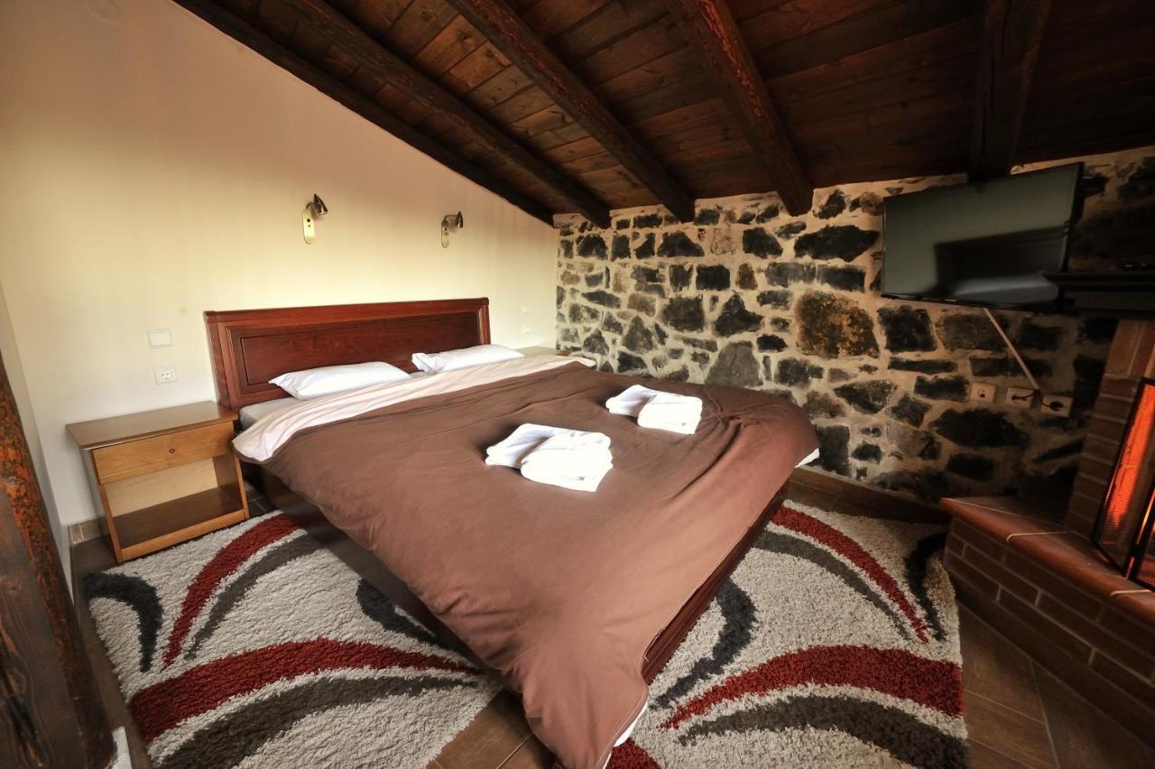 Guesthouse Papastoikou Agios Athanasios  Buitenkant foto