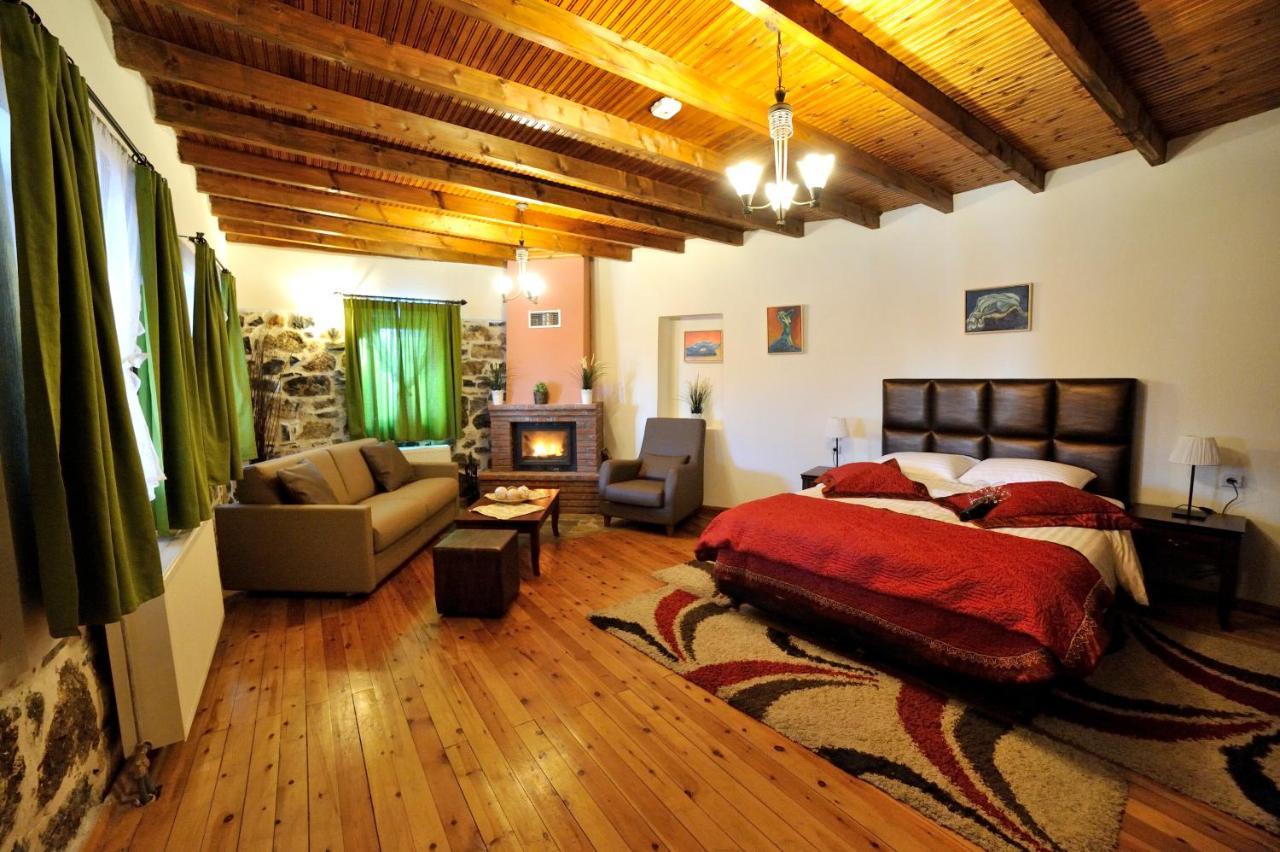 Guesthouse Papastoikou Agios Athanasios  Buitenkant foto