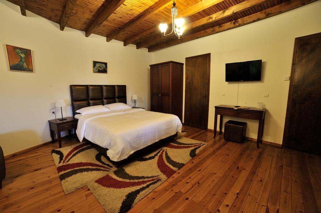 Guesthouse Papastoikou Agios Athanasios  Buitenkant foto