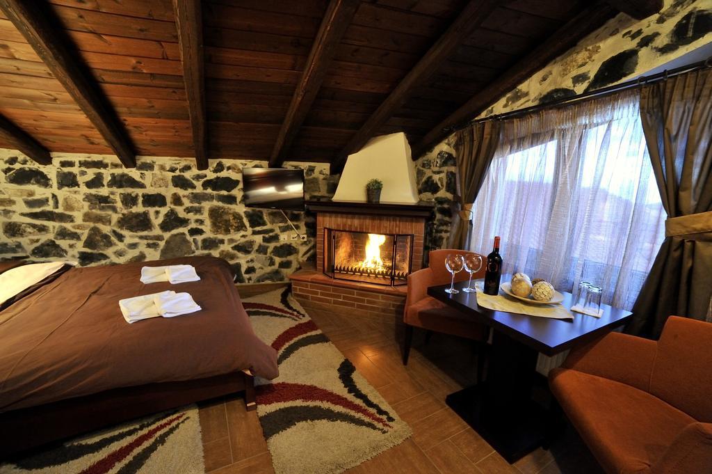 Guesthouse Papastoikou Agios Athanasios  Buitenkant foto